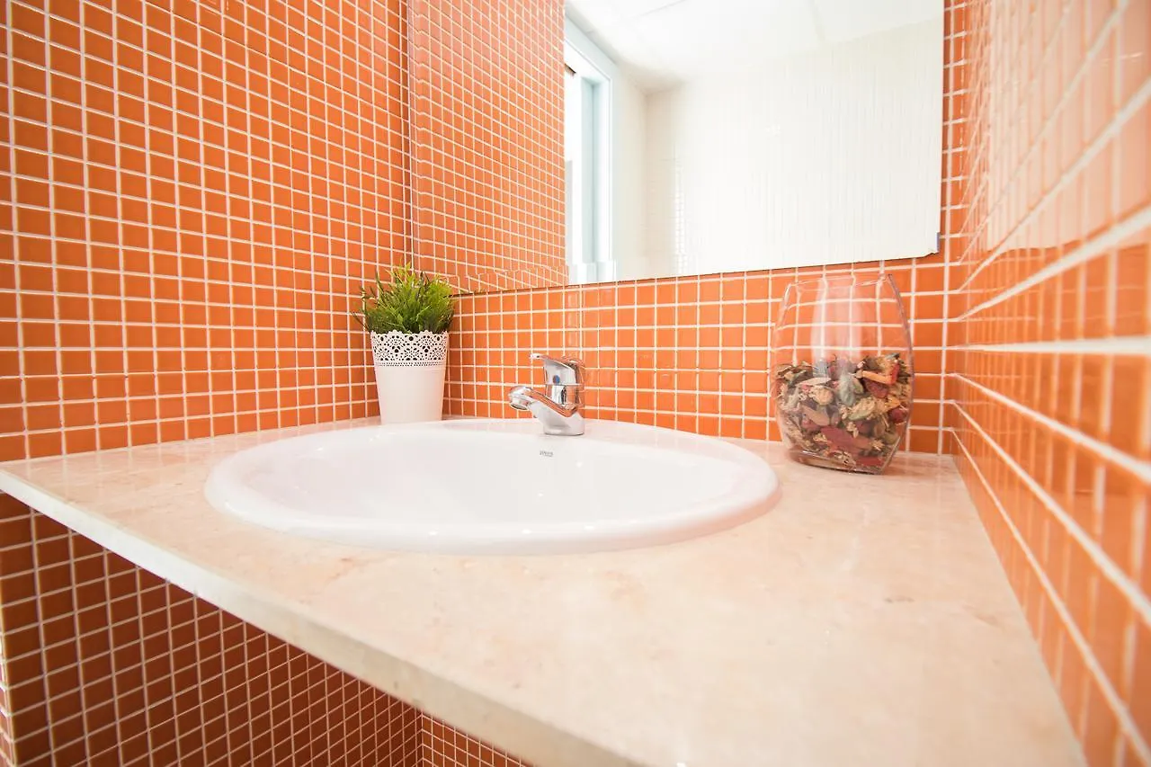 Cozy Apartment With Sea View - Malaga - 40 Sqm Spain