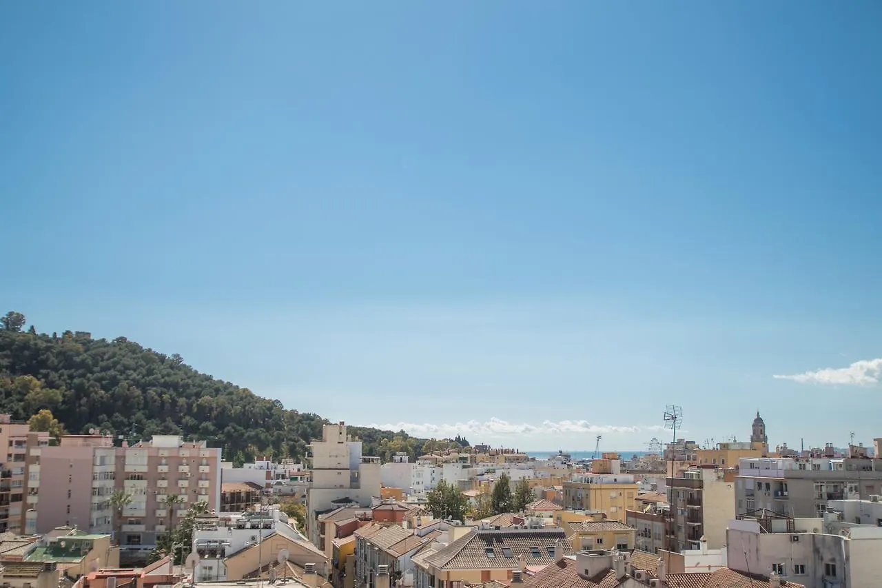 Cozy Apartment With Sea View - Malaga - 40 Sqm