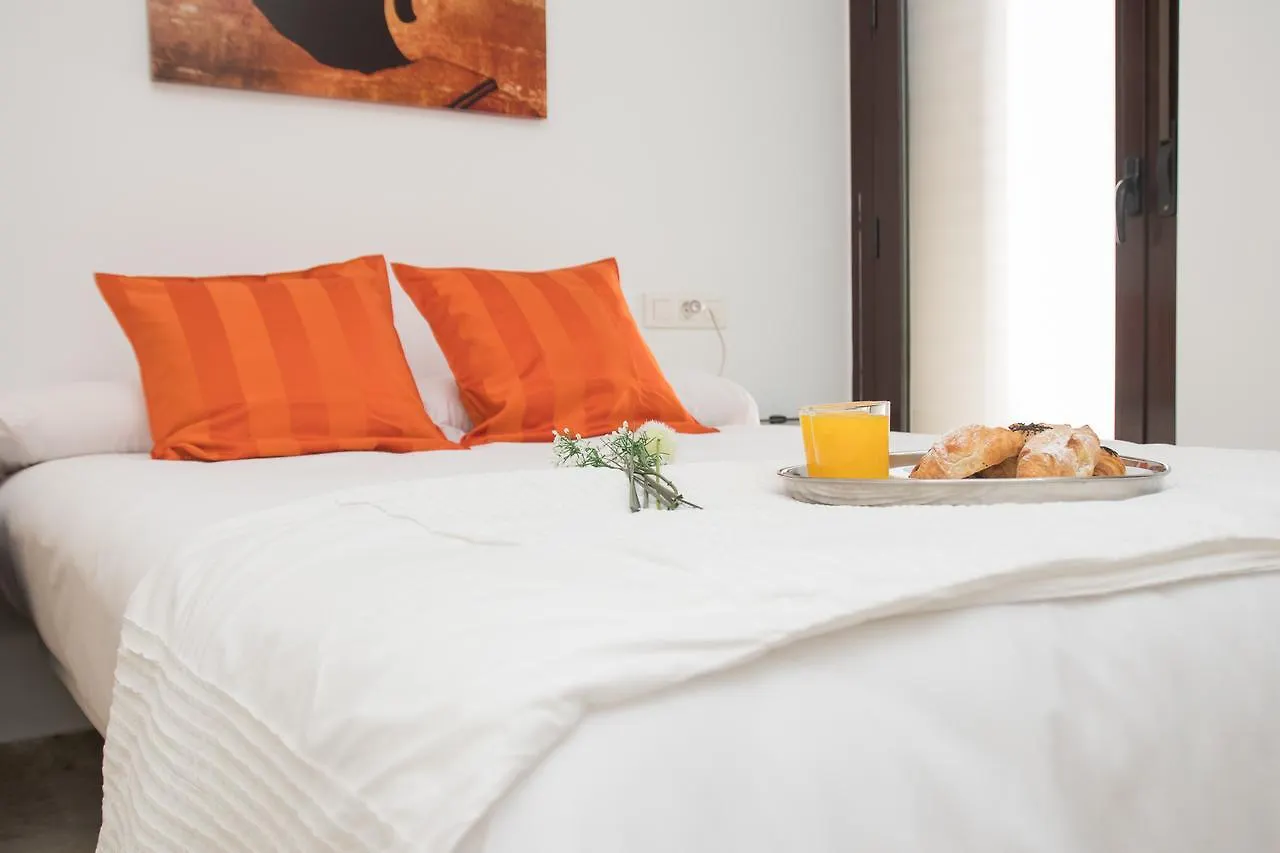 Cozy Apartment With Sea View - Malaga - 40 Sqm